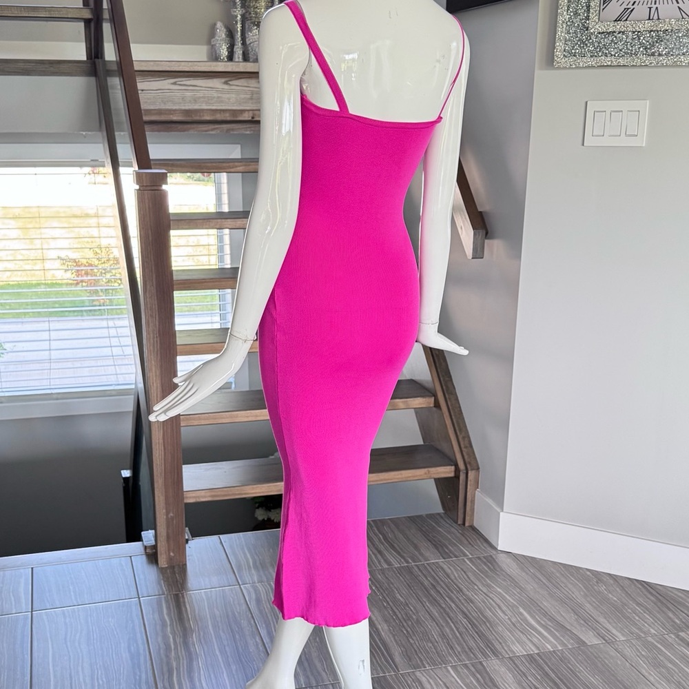 NWOT 🩷 Vibrant Fuchsia/Pink Sweater Knit Dress. - Picture 5 of 17
